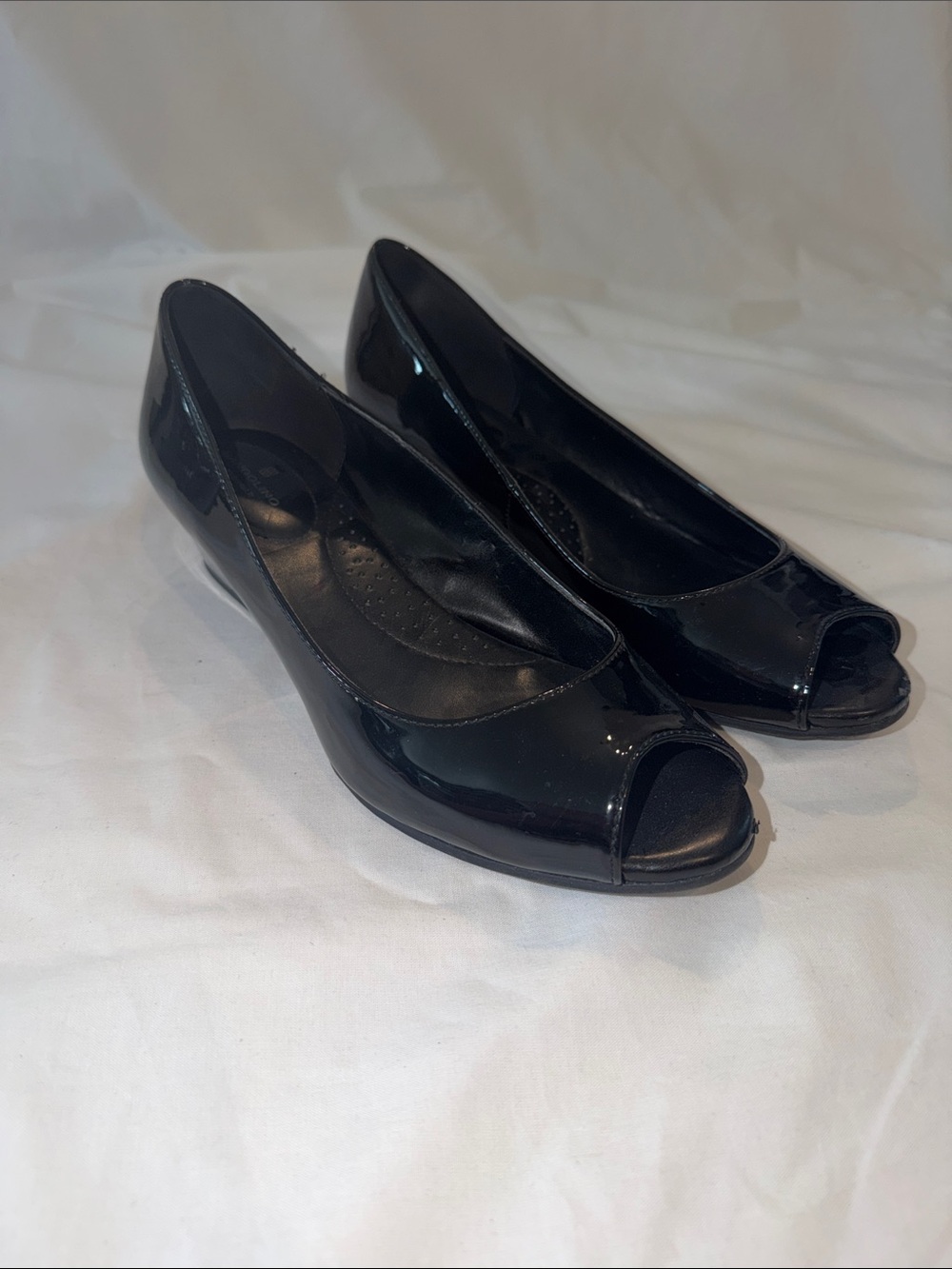Bandolino Black Patent Peep-Toe Heels